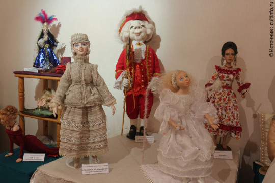 Музей «Мир забытых вещей» приглашает заглянуть в прекрасный мир авторских кукол Марины Туровой и ее учениц