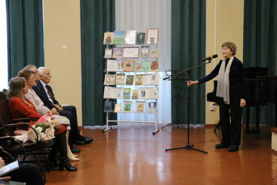 Премьера детской книги «Птички-рукавички» открыла Беловскую неделю 