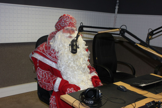 Дед Мороз объяснит радиослушателям, как правильно загадывать новогодние желания, чтобы они исполнялись