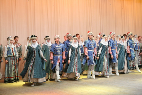 Ансамбль песни и танца «Асъя кыа» из Коми выступит в Вологде сегодня вечером с программой «Север – песня, Север – танец»
