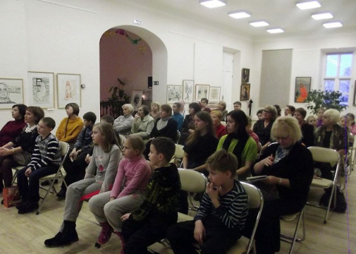 Выставка живописи и графики Джанны Тутунджан открылась в Белозерском краеведческом музее