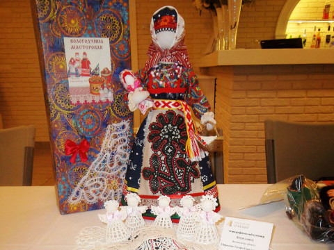 «Вологжанка» стала одним из лучших этнографических сувениров России