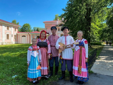 Семья Семёновых из Нюксеницы победила во Всероссийском конкурсе «Семья года» в номинации «Хранители традиций»