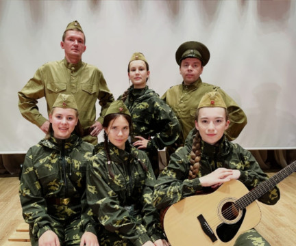 Молодежный театр Сямжи представит выпускной спектакль ко Дню Победы
