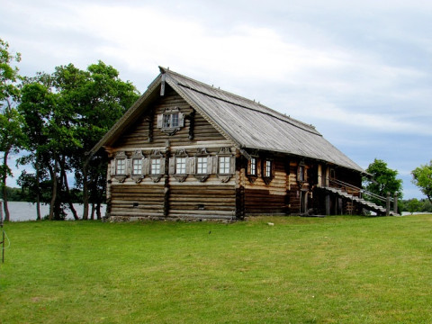 Памятник деревянного зодчества в музее-заповеднике «Кижи» восстановят вологодские реставраторы