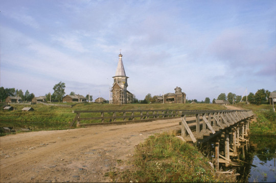 Чарующие деревянные храмы к северу от Вытегры: Саминскому Погосту посвящена новая статья Уильяма Брумфилда
