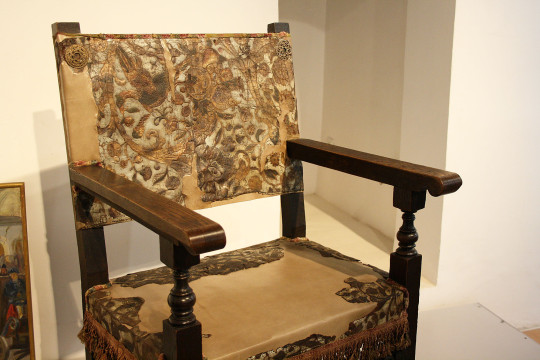 «Его величество стул» – герой новой выставки музея-заповедника