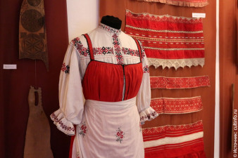 Часть экспозиции краеведческого музея, посвящённой народной культуре
