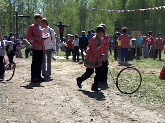 Продолжить "Хохловские игиища"