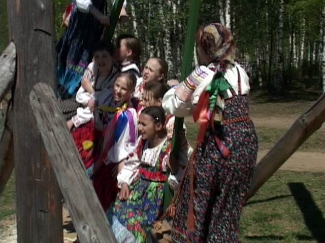 Продолжить "Хохловские игиища"