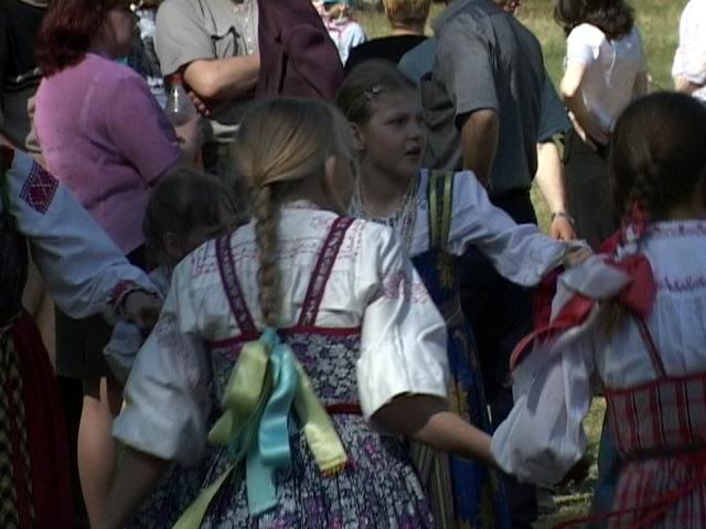 Продолжить "Хохловские игиища"