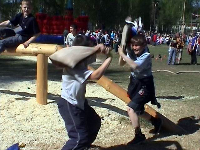 Продолжить "Хохловские игиища"