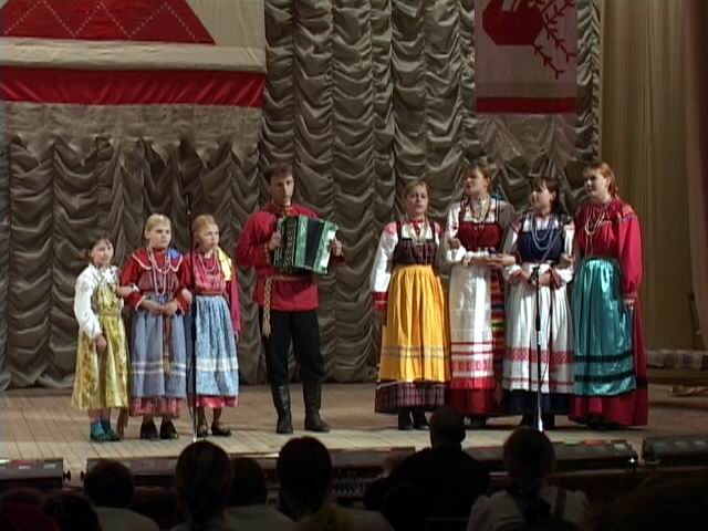 Продолжить "Хохловские игиища"