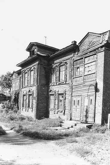 enlarged photograph (85 ��)