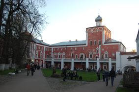 В Вологодском кремле прошла праздничная программа «Сказка на ночь»