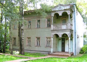 Дмитрий Медведев распорядился выделить денежные средства из резервного фонда Президента на реставрацию Дома купца Самарина