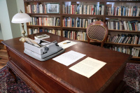 Полина Викулова: «Литература дает возможность почувствовать эпоху»