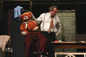 «Свой Театр» представляет премьеру нового русско-польского спектакля «Эмигранты»