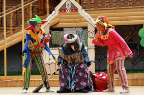 Дед Мороз приглашает в свою резиденцию на летние мероприятия