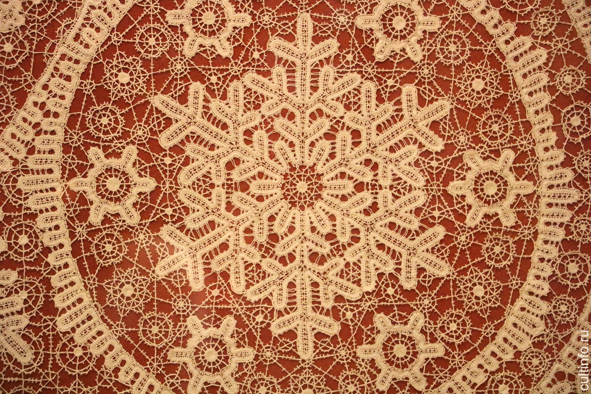 Скатерть «Снежинка». Фрагмент