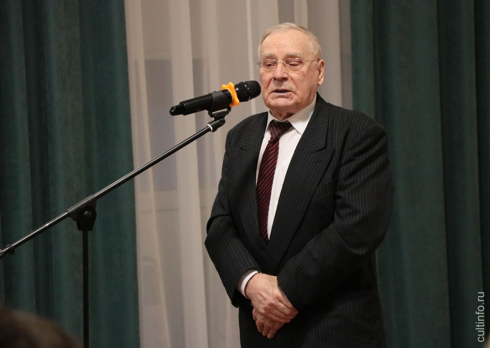 Сергей Цветков
