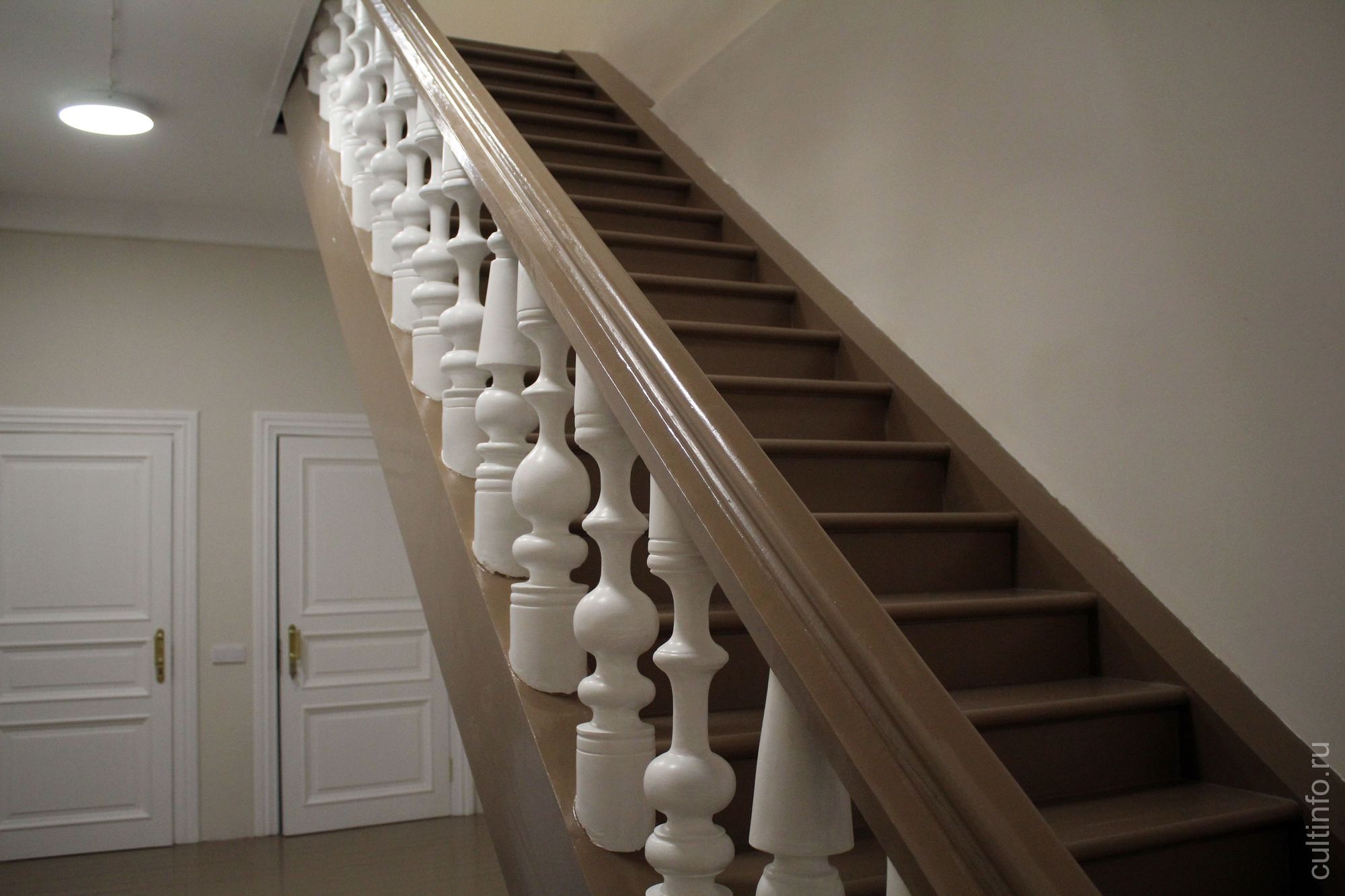 Лестница с балясинами