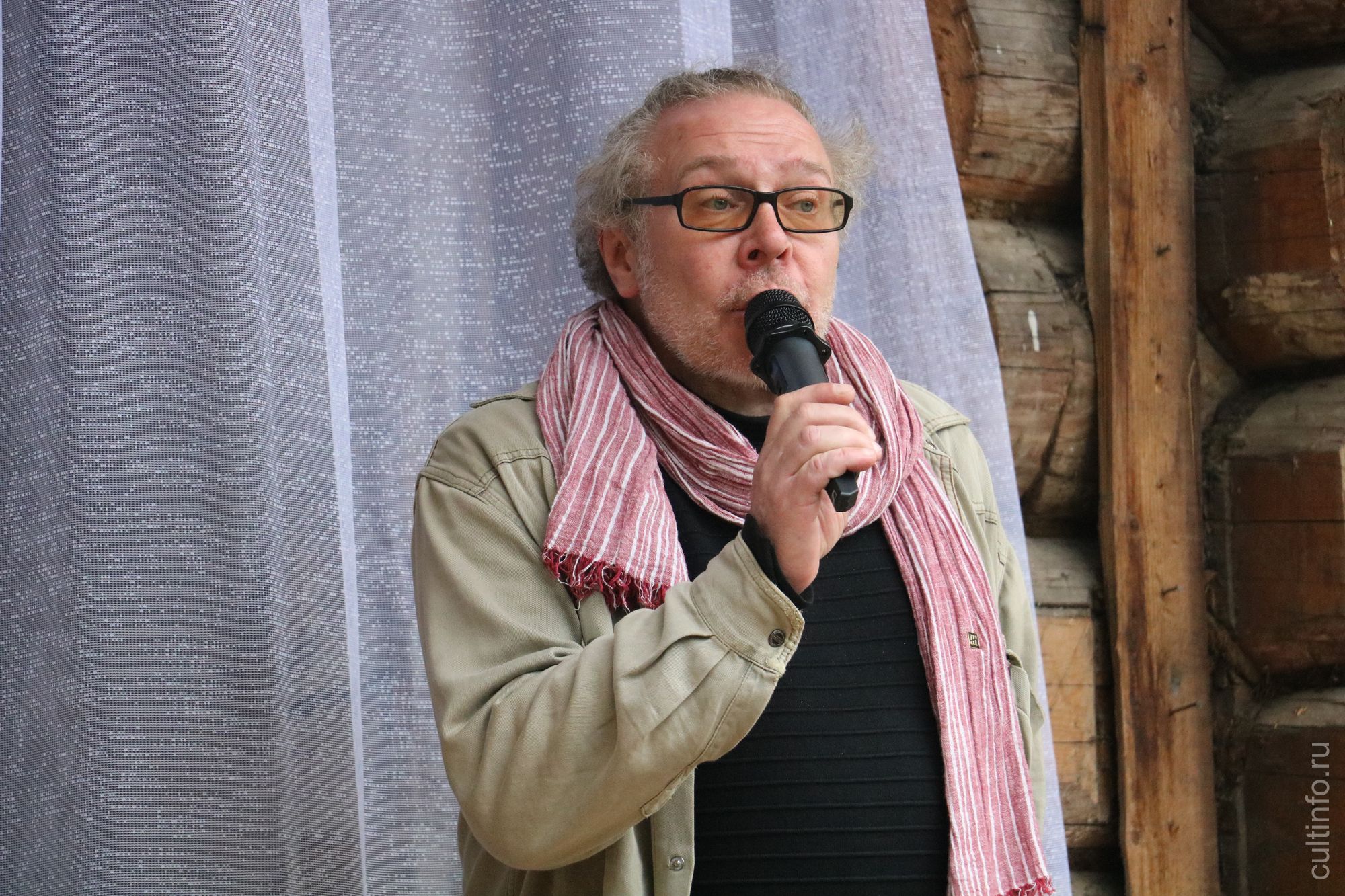 Режиссер Павел Полушкин