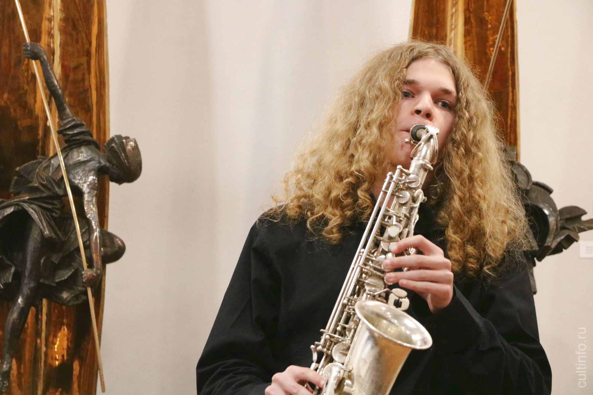 Выставка «Архетипы» открылась в Вологодской картинной галерее на минувшей неделе. 