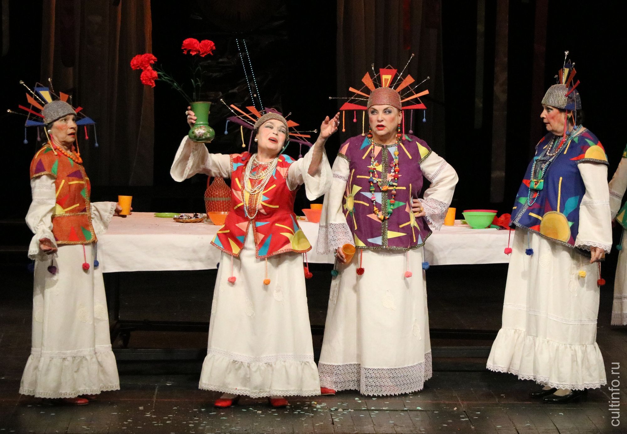 Спектакль Вологодского драматического театра «Баба Шанель»