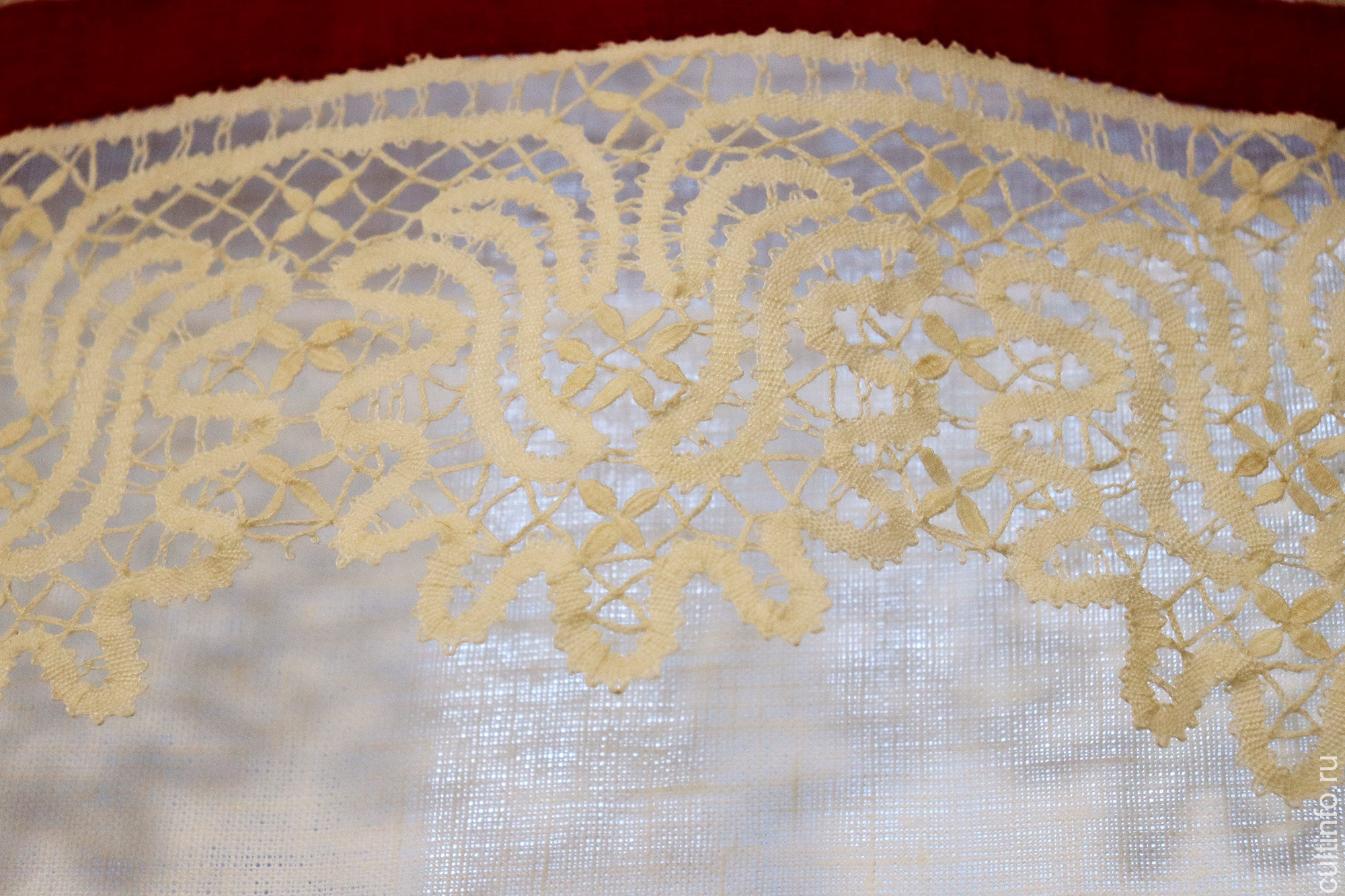 Выставка к юбилею студии кружевоплетения Центра народной культуры