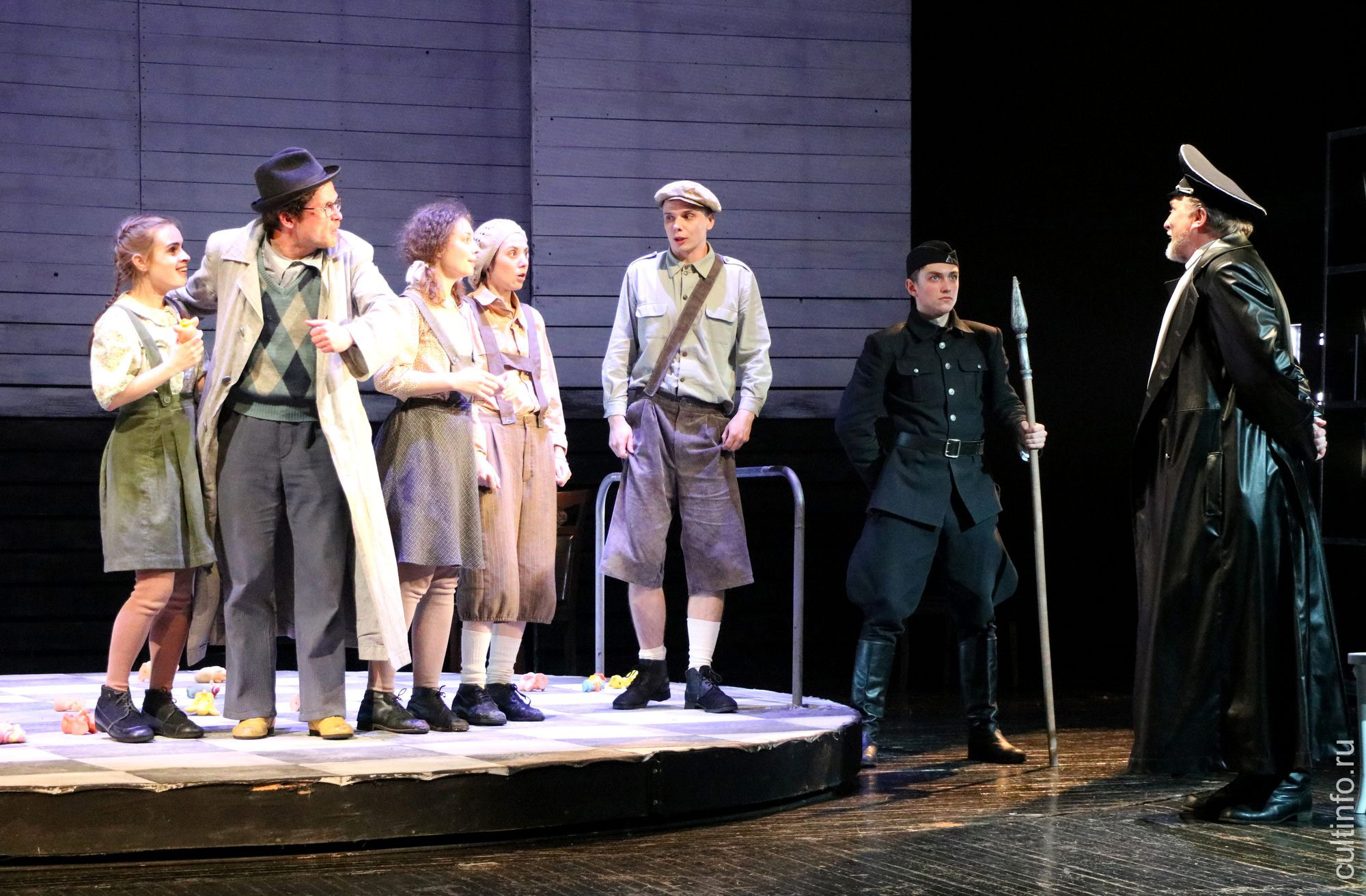 Спектакль Вологодского театра для детей и молодежи «Варшавский набат» (2020) 