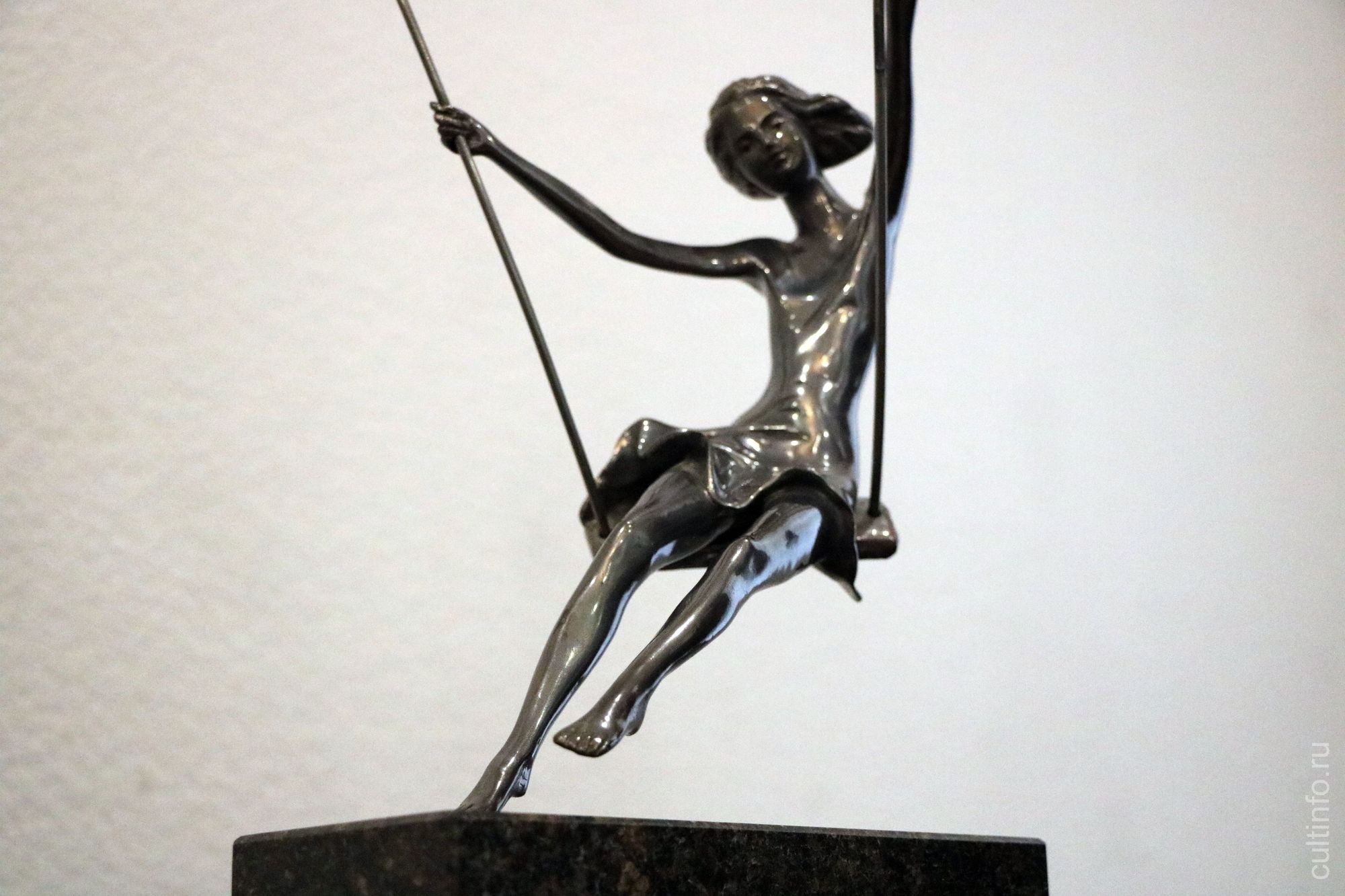 Вадим Кириллов. Качели. 2021