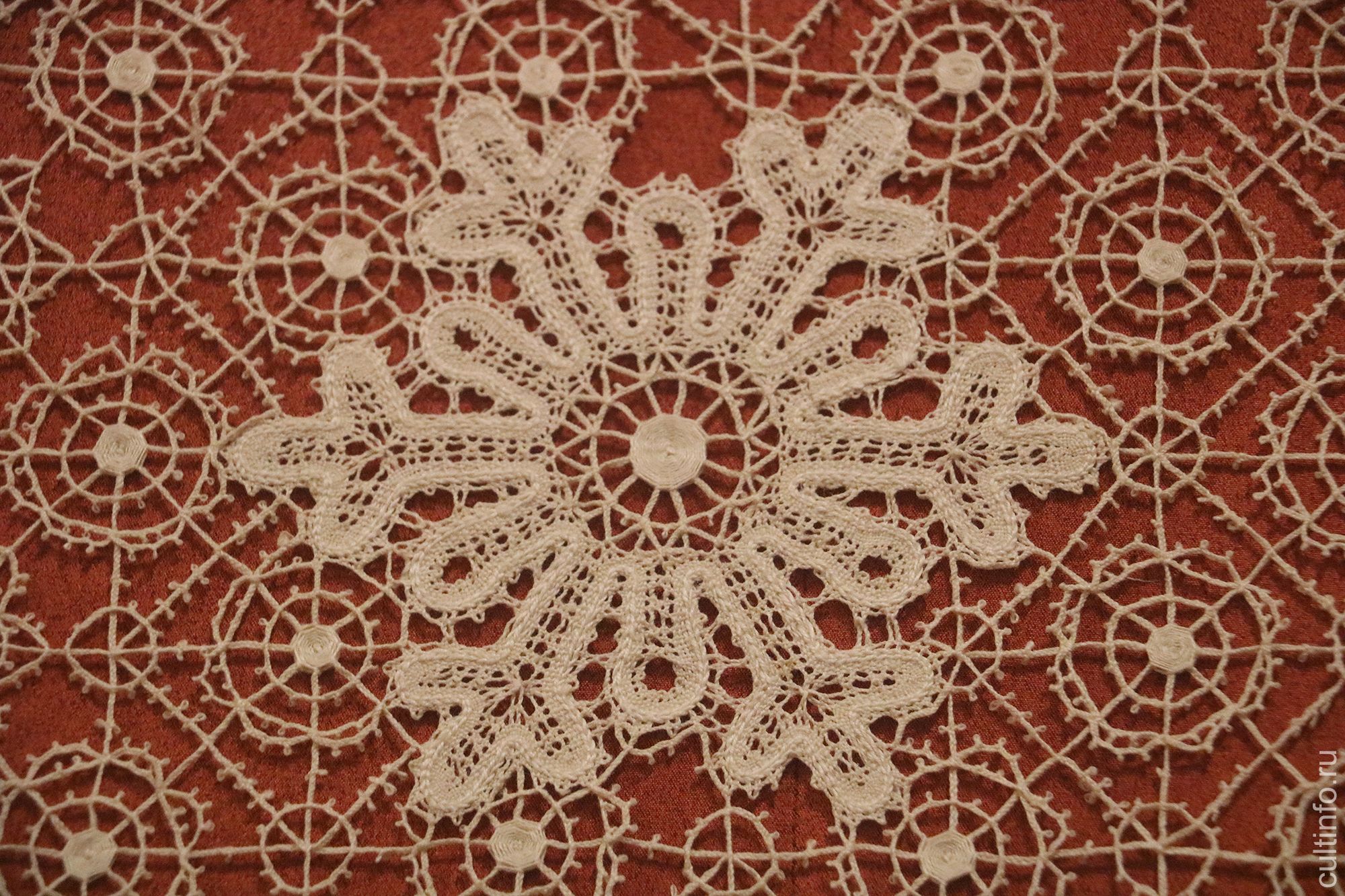Скатерть «Снежинка». Фрагмент