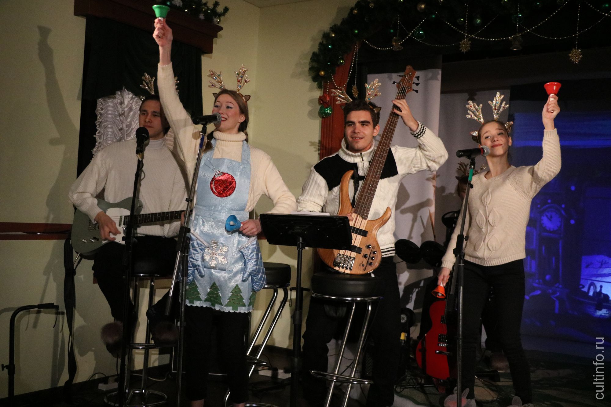 «Квартирник у Деда Мороза»