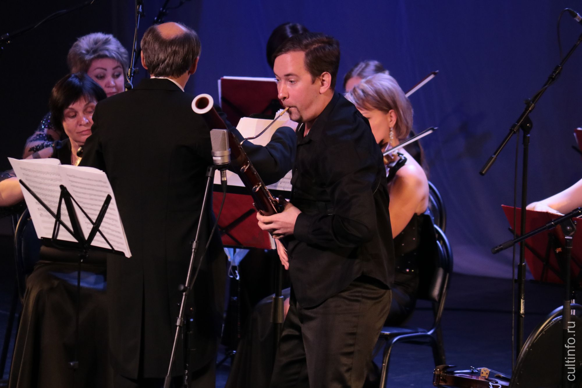 Лев Медведев