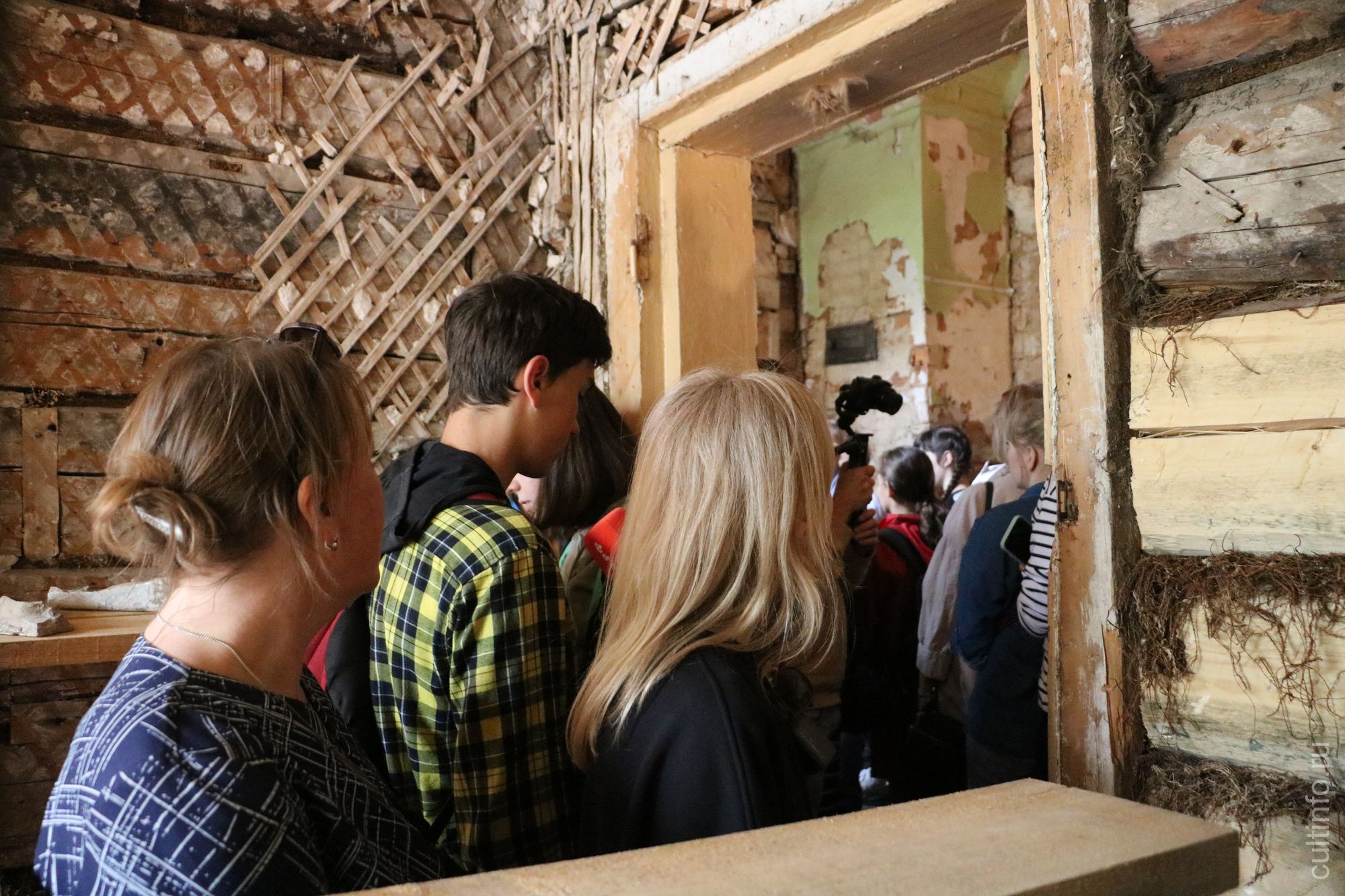 Спектакль «Здравствуй, дом» представили в Доме Засецких