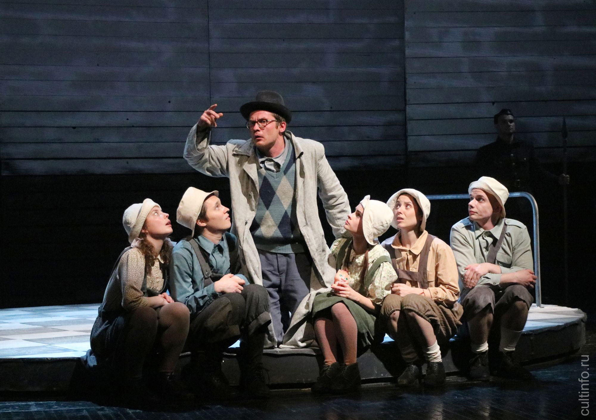 Спектакль Вологодского театра для детей и молодежи «Варшавский набат» (2020) 