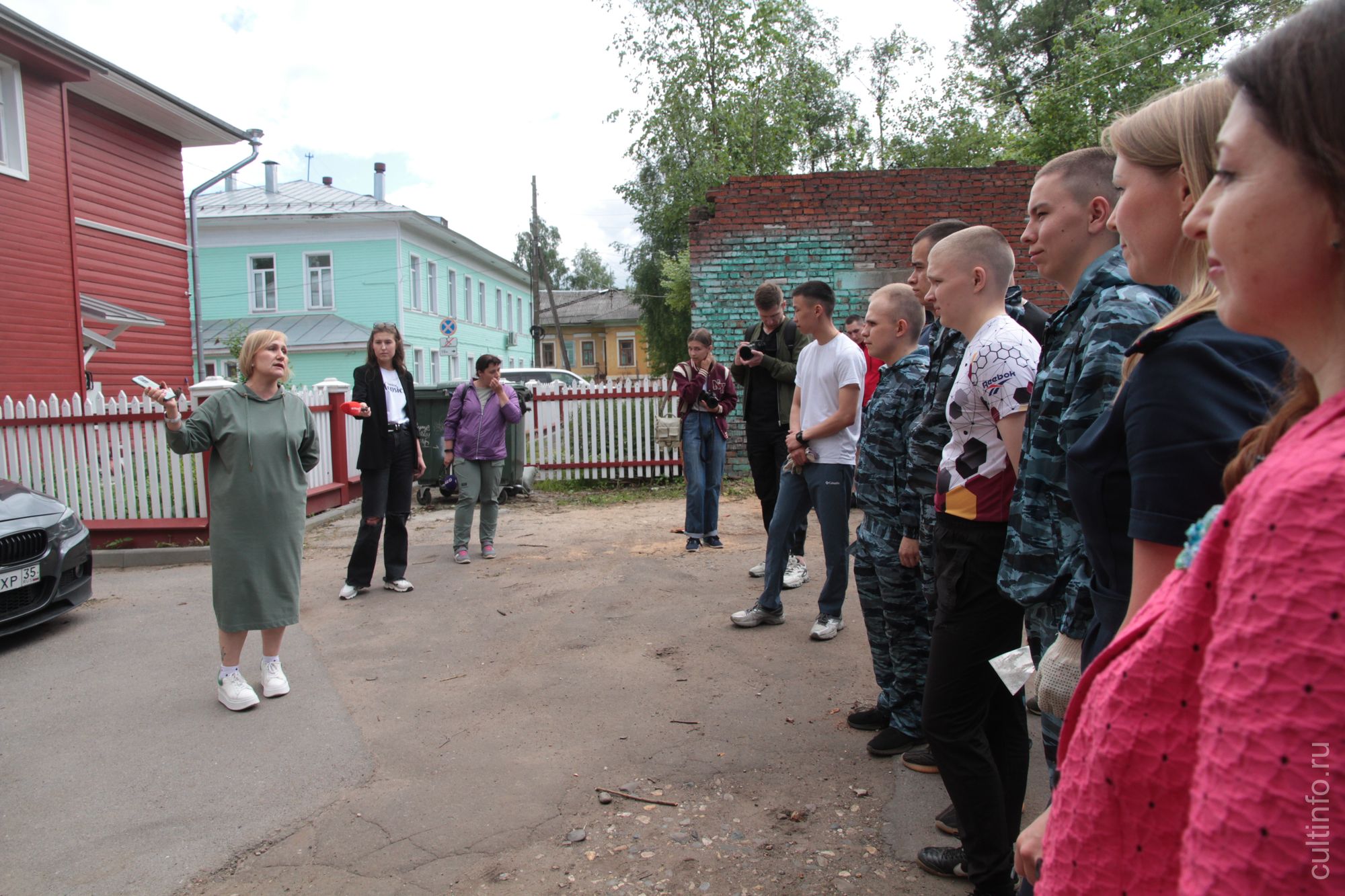 Фасад основного дома Дружинина в Вологде покрасят сотрудники и курсанты ФСИН