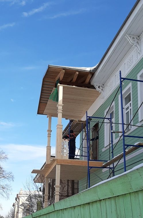 Балкон проектировали и восстанавливали специалисты ООО «Бизнесконсалт». Фото 10 февраля 2020 года