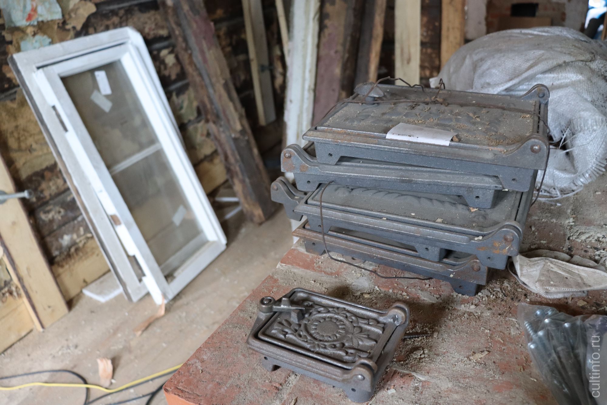 Печные дверцы