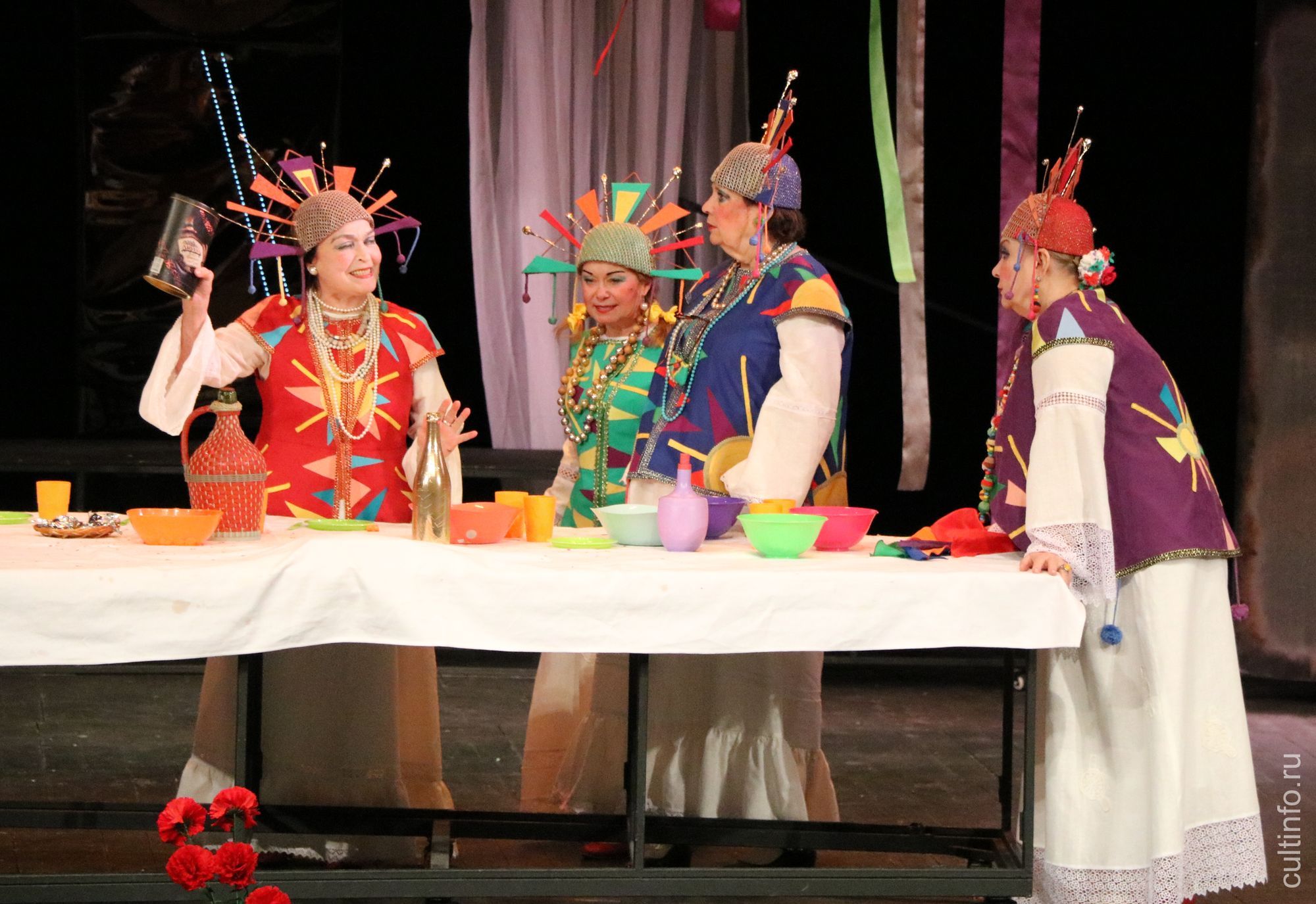 Спектакль Вологодского драматического театра «Баба Шанель»