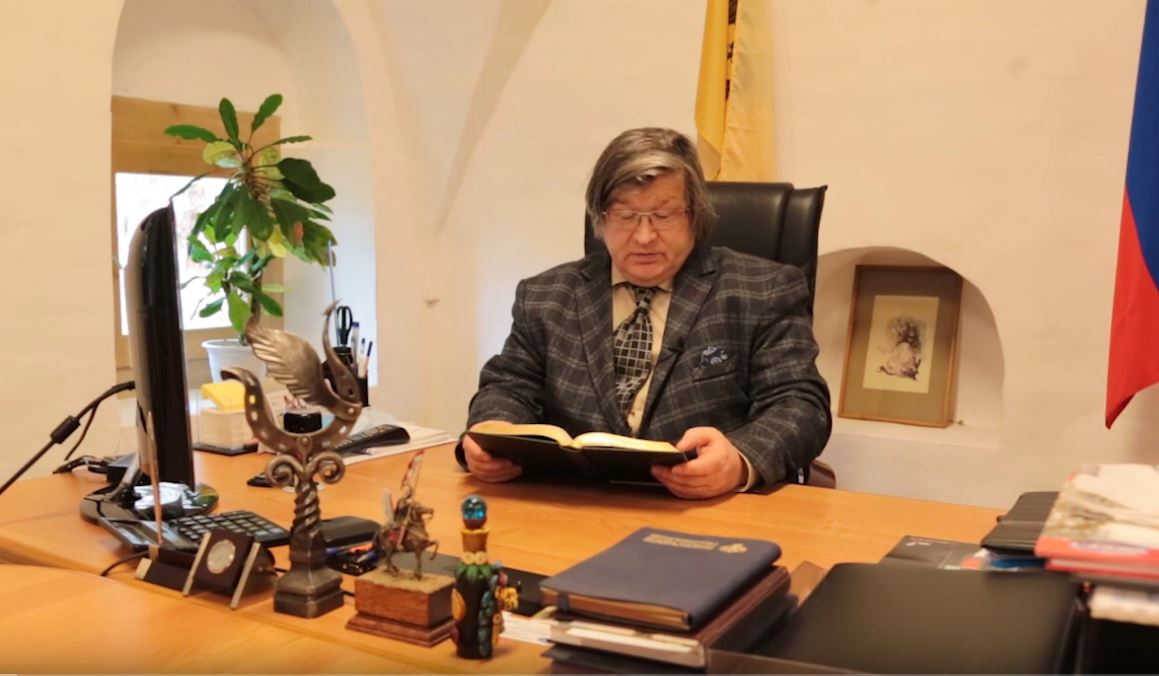 Литературный марафон. Читает Михаил Шаромазов