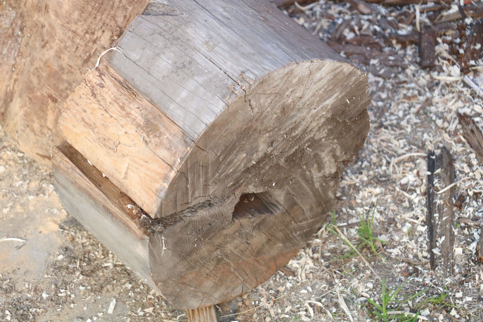 В доме купцов Пановых на Герцена, 38 в Вологде продолжается реставрация. Фото 8 июня 2022 года