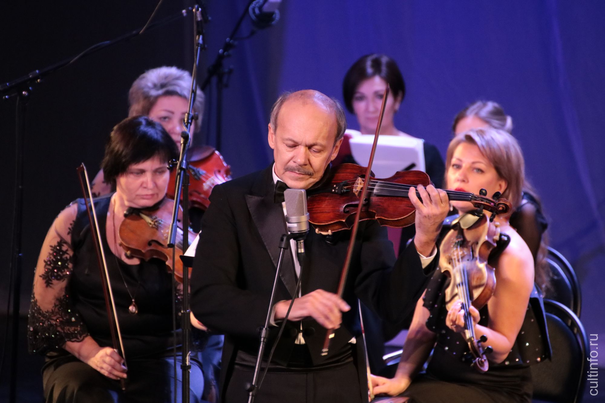 Александр Лоскутов