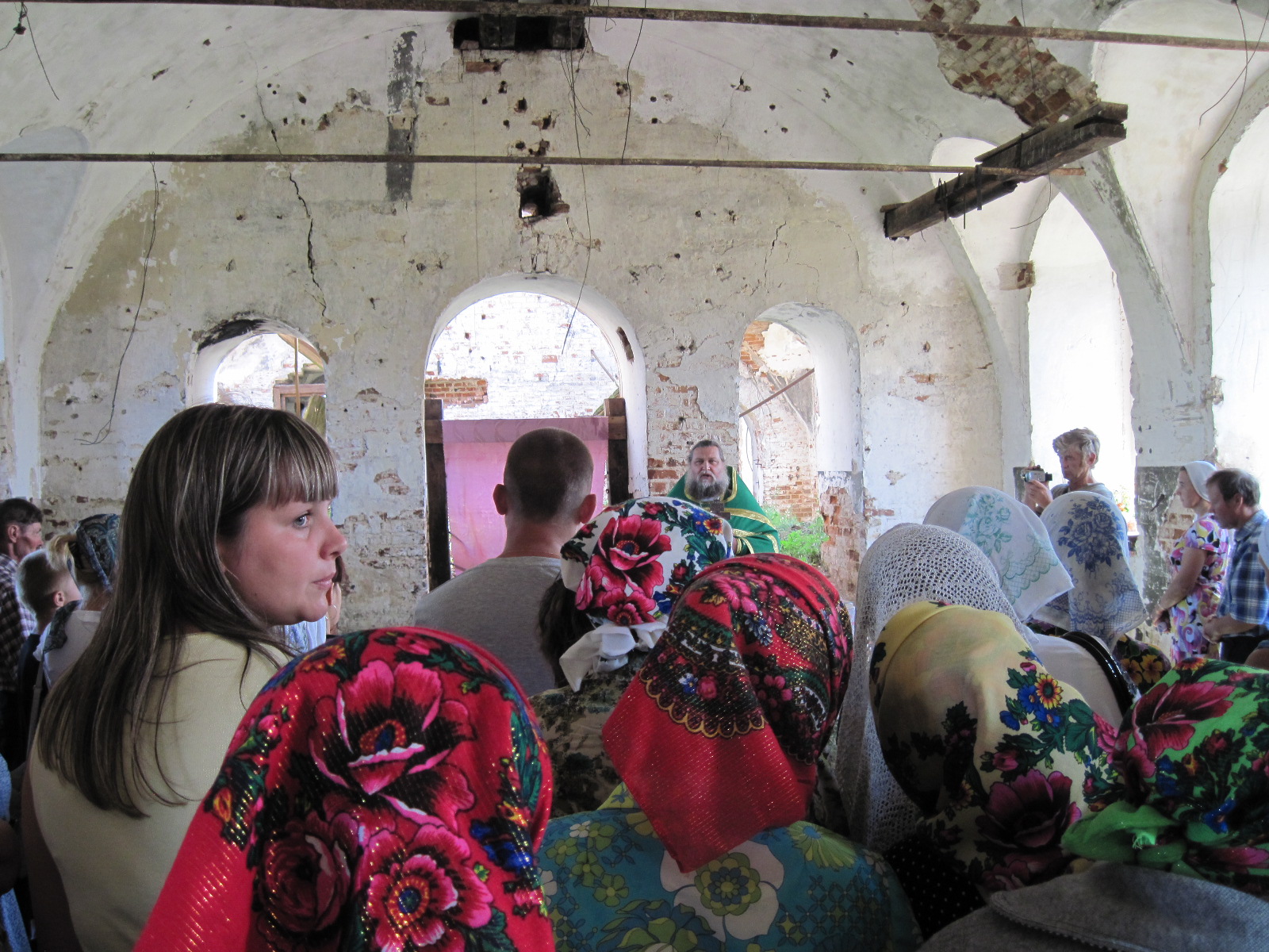 Фото из группы Верхняя Ёнтала. Восстановление Ильинского Храма. 2012 год