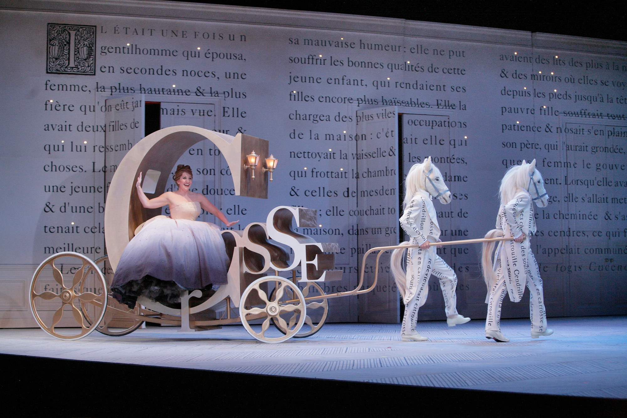 Опера Ж. Массне «Золушка». Кадр из фильма Опера Ж. Массне «Золушка». Кадр из фильма