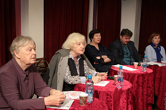 Итоговая конференция фестиваля «ВОТ»: Анна Некрылова, Ольга Глазунова, Татьяна Тихоновец, Павел Руднев, Ирина Азеева