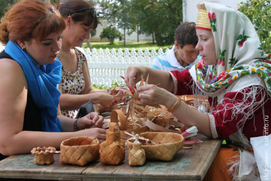 В Центре народных художественных промыслов и ремесел «Резной Палисад» прошли мастер-классы