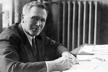 До конца января от скульпторов ждут эскизы на конкурс  памятника академику Бардину и Сталину, который будет установлен в Череповце