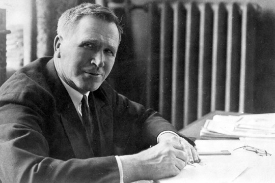 До конца января от скульпторов ждут эскизы на конкурс  памятника академику Бардину и Сталину, который будет установлен в Череповце